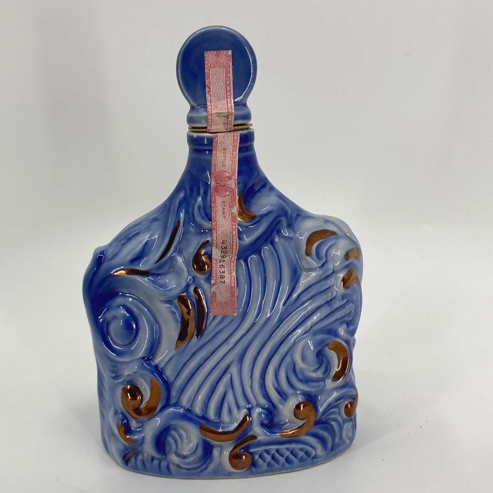 Vintage 1971 Jim‎ Beam Regency Hyatt House Blue Gold Porcelain Decanter Bottle